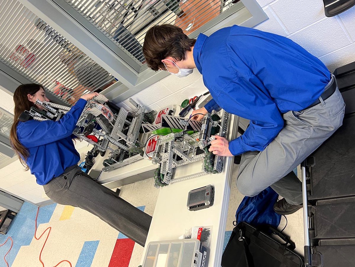 dutchforkhigh's tweet photo. Awesome job by our TSA (Technology Student Association) teams today at State Competition!  Awards next week but we have lots qualifying for worlds!  #foxpride #dfhsSTEM @LexRich5Schools @NationalTSA https://t.co/iusB2CAd6Q