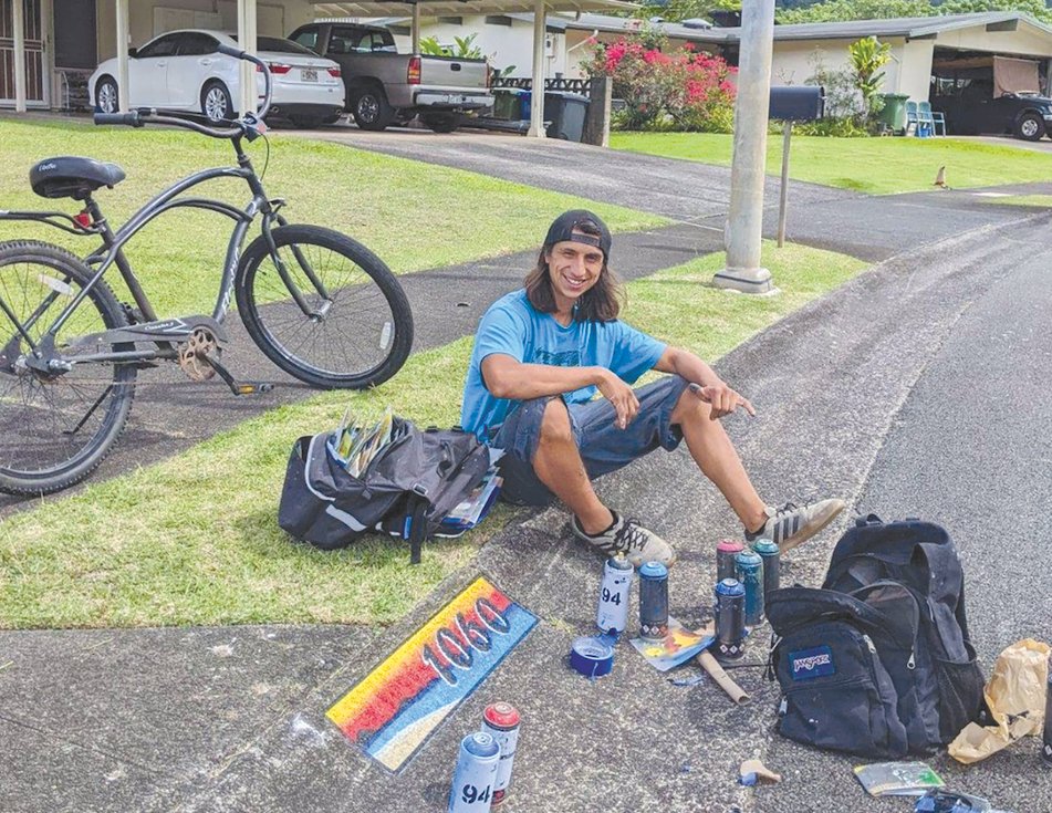 MidWeekHawaii's tweet photo. As owner of Aloha Curbs, Ivan Macias has developed a viral following for painting custom curb art in front of residences, including on the Windward side of O‘ahu. To inquire about working with him, email ivthe801guy@gmail.com.
#midweekhawaii #hawaii #windwardvoice #alohacurbs https://t.co/jZfKDMII5K