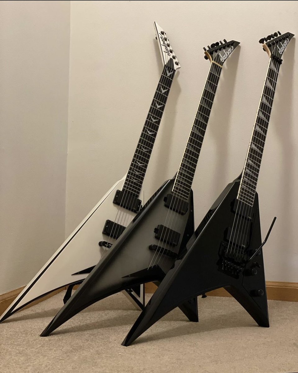 _erikfernandez's tweet photo. @JacksonGuitars Due to unfortunate life circumstances, about 10 years ago I had to sell the first ever Jackson/RR I bought. But since bouncing back, I’ve gotten several more. https://t.co/ymKbC6nARM