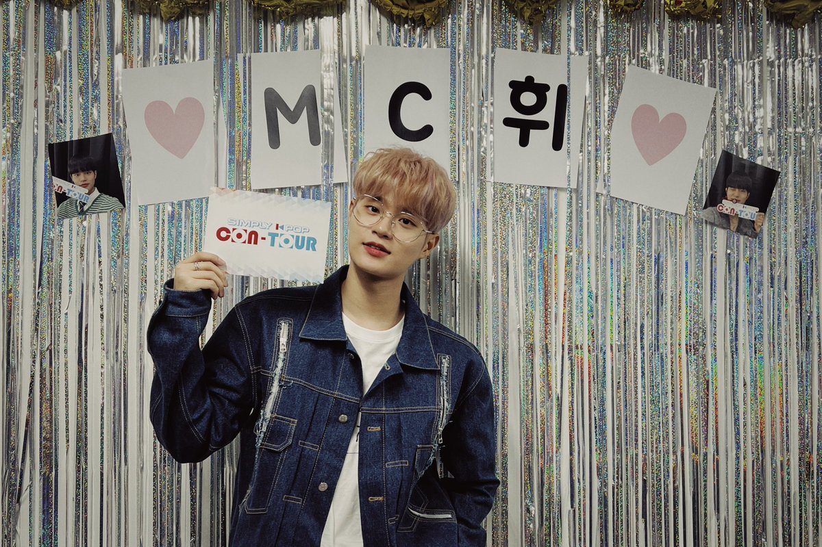 AB6IXFRANCE's tweet photo. | 12.03.22 📸 | #AB6IX #DAEHWI #TWITTER 

Premier jour à #simplykpop 🎤 
_____ 
🇫🇷 @/AB6IXFRANCE https://t.co/ait02QvDPm