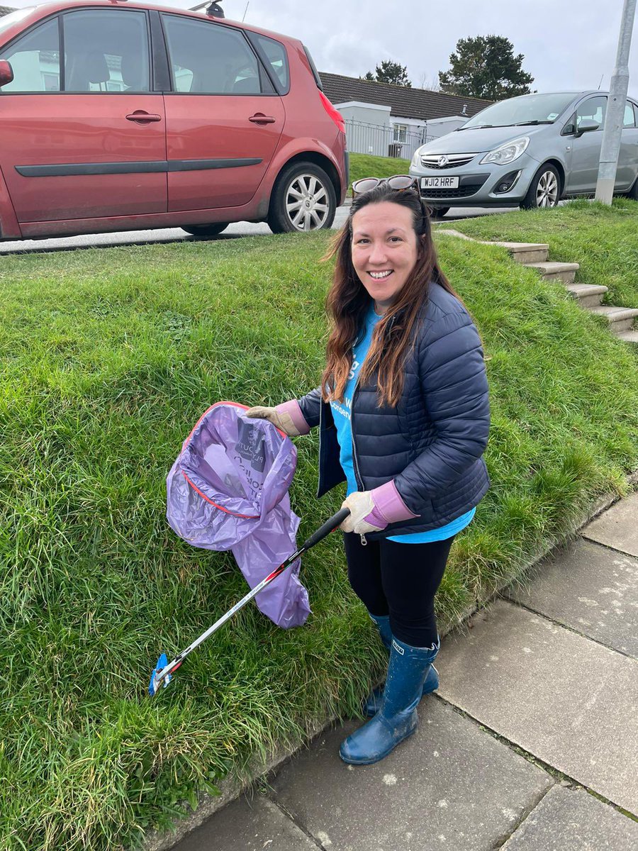 cllrcarlyle's tweet photo. It was lovely to get together with the team and help clean up in St Budeaux #SWBigClean https://t.co/D8NaXBHk2I