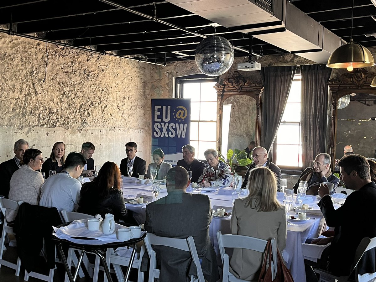 TechambDK's tweet photo. Catching up with @vestager and 🇪🇺&amp;🇺🇸leaders at @sxsw on the importance of transatlantic tech cooperation and the huge role tech plays in the war in Ukraine. Thanks to @EUintheUS for organizing! https://t.co/DY2iy3a5tp