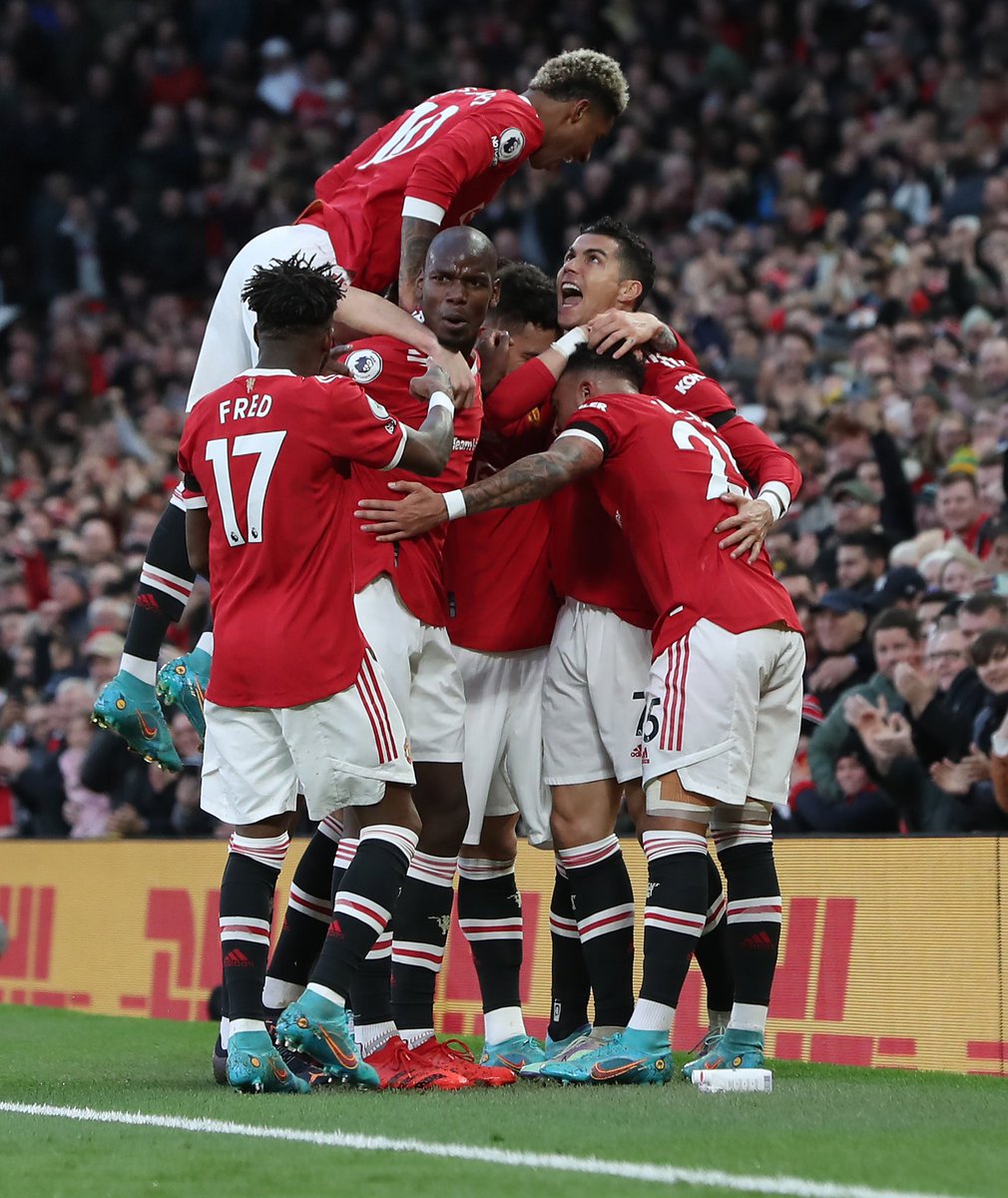ManUtd's tweet photo. We are 𝐔𝐍𝐈𝐓𝐄𝐃 ❤️

#MUFC | #MUNTOT https://t.co/UiyS4bInDk