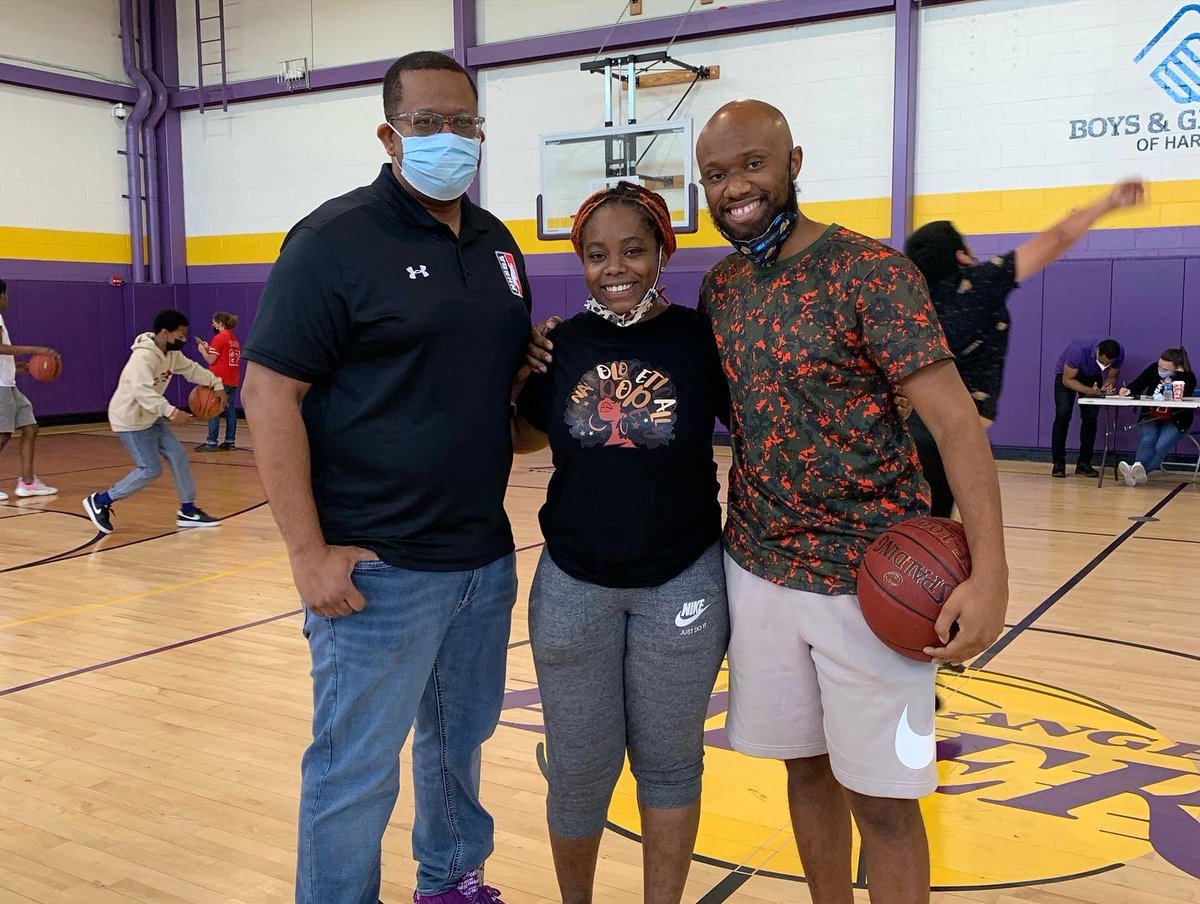 TheNHSBA's tweet photo. Our LA Shooting Challenge was a blast! Thank you to all our participants, interns, and staff for a great event. Congratulations to our winners! 🏀‼️ https://t.co/L4XDJgsBhN
