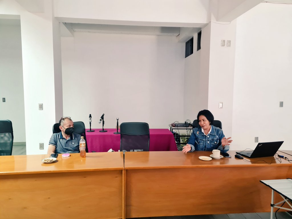 INE_Oaxaca's tweet photo. Se realiza reunión de seguimiento al Proceso Electoral Local Ordinario 2021-2022,  Proceso Electoral Local Extraordinario 2022 y Revocación de Mandato 2022, en la Junta Distrital 03, H. C. Huajuapan de León, con la presencia de la y los vocales distritales. 🗳 https://t.co/HpQYFMjVak