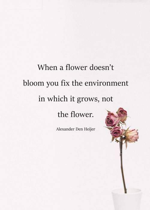 Jacqueline7610's tweet photo. To be kind is more important to be right. Many times what people need is not a brilliant mind that speaks, but a special hearts that listens. 
Choose to live in Joy 🙏🏻😘❤🤗✌🏼 https://t.co/Va8wo3QBYq