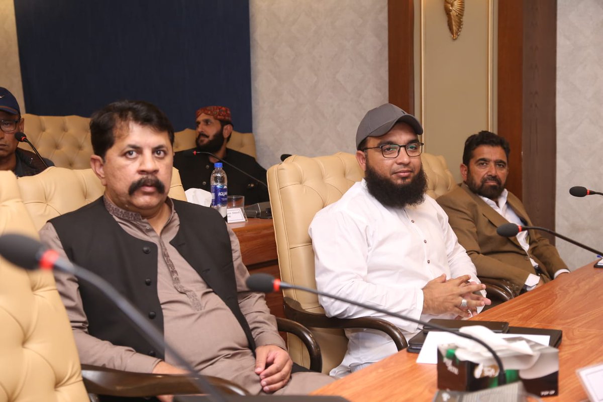 FazalKhanMKKW's tweet photo. Award Certificate Ceremony 2nd Vice-president Orientation Course #CIMLA Lahore.❣
Alhamdulillah ❤ 🇱🇾❣
@BBhuttoZardari https://t.co/OxepaXlSs2