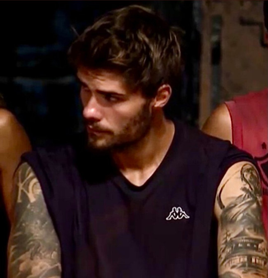 bihterhazneda's tweet photo. Barış bugün gönüllüleri çok övdü acaba yine Gönüllüleremi geçmek istiyor alışkın sonuçta 😉#survivor2022alllstar https://t.co/WDahK1Y5i1