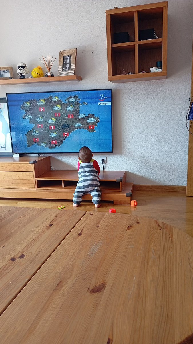 Al <a href="/DeGrafista/">El grafista de la tele</a> le ha salido un admirador!!! 😘