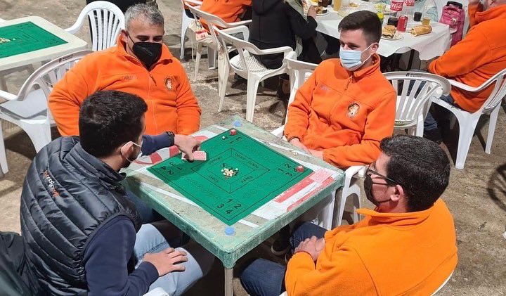 jlfbenifaio16's tweet photo. 😉El Casal de la Falla La Verge va acollir, el passat dijous per la nit, l´última jornada esportiva de la 14 edició del Campionat de Truc Falles 2022.
#jlfbenifaió #Fentfalles https://t.co/PHCfCbdzzc