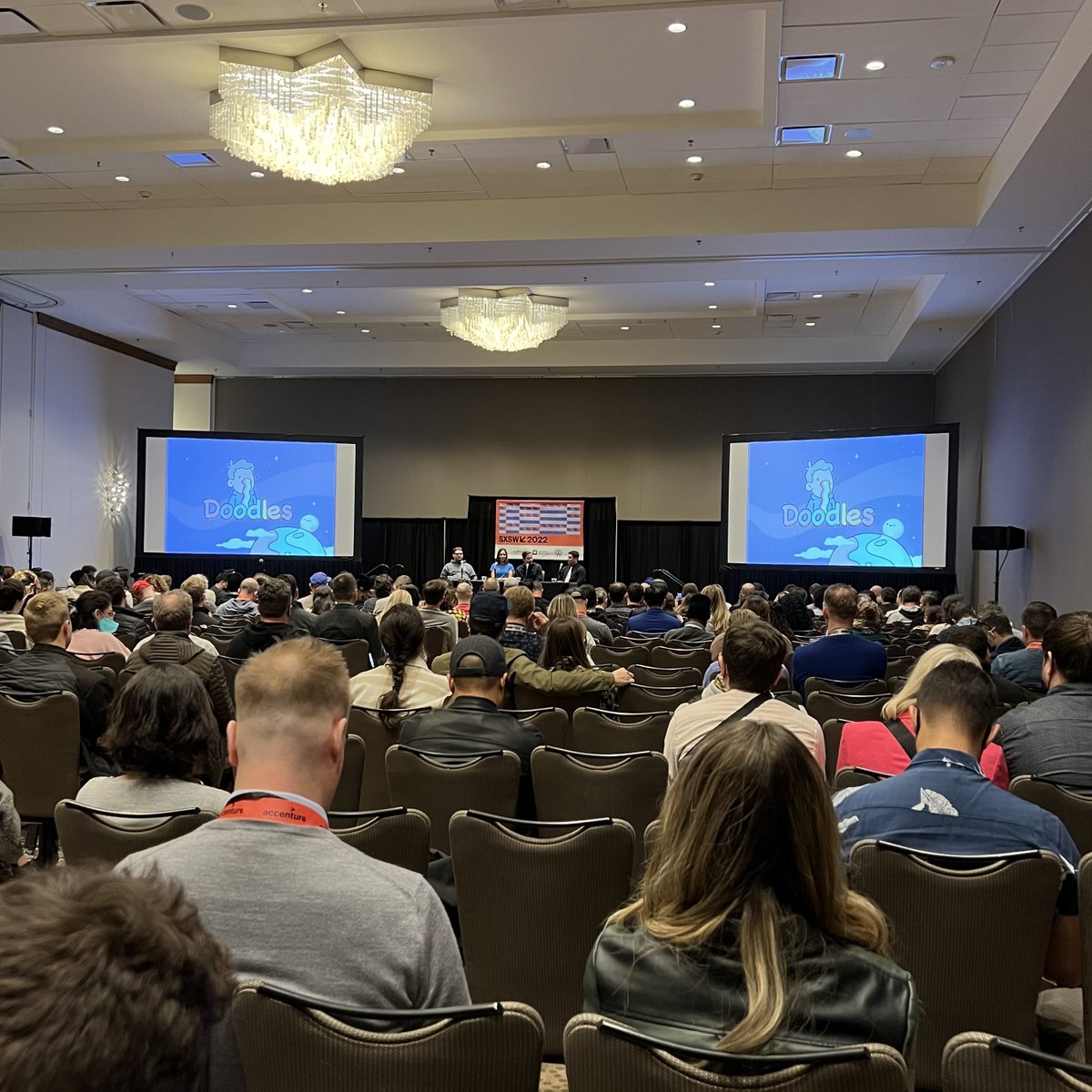 mattchessco's tweet photo. I'm at the @doodles conference right now in JW Marriott 🙌 https://t.co/LUitkD1JlQ