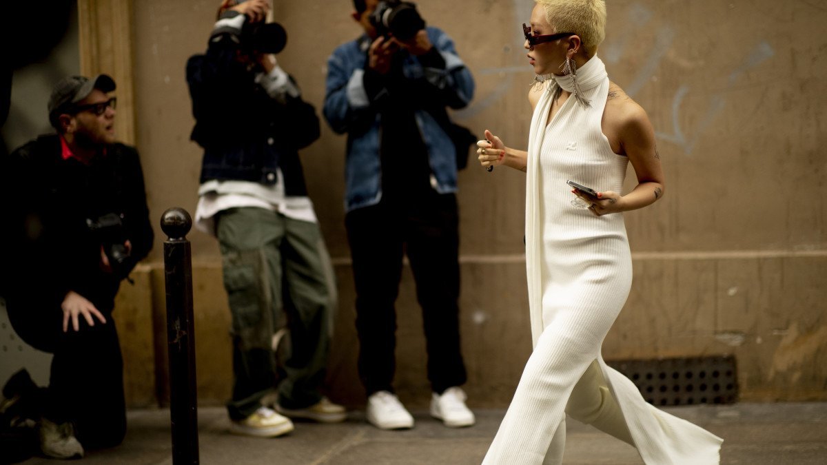 MySmallStoreMN's tweet image. The 294 Best #StreetStyle Looks From Fall 2022 #FashionMonth ⛅ 👁 fashionista.com/2022/03/best-f… #StreetStyleLooks #StyleLooks