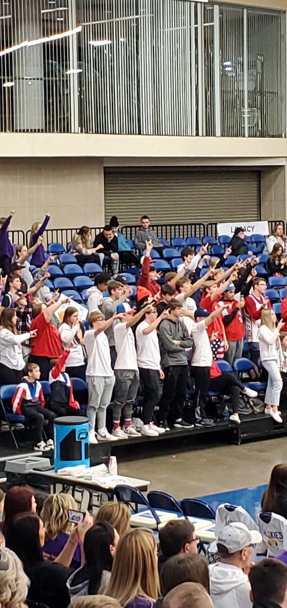 LarryLasch's tweet photo. #huskienation  is Red, White, &amp; True to the Purple Pride #HuskiePride https://t.co/2iOHpULoSe