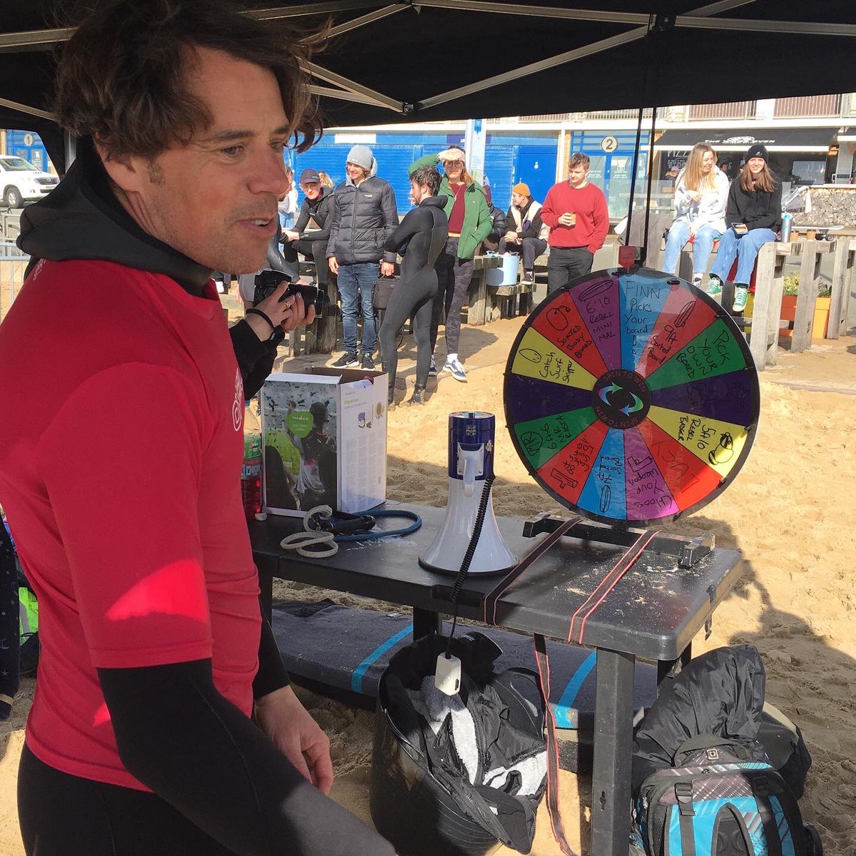 ByLaurieDesigns's tweet photo. Me and the boys…and the girls…and the kids went to the @SortedSurfShop Surf comp at Boscombe.
Did crap, came home! Good fun! Cheers! Thanks for organising, guys!
#Surfcontest #boscombe #surf #foamies #softtops #funcomp #surfing https://t.co/ZE5K6k6dL0
