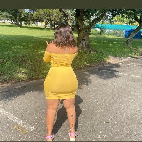 I need a bf 😔😔
Who will stay with me
Who will give me anything when am in the mood 😣