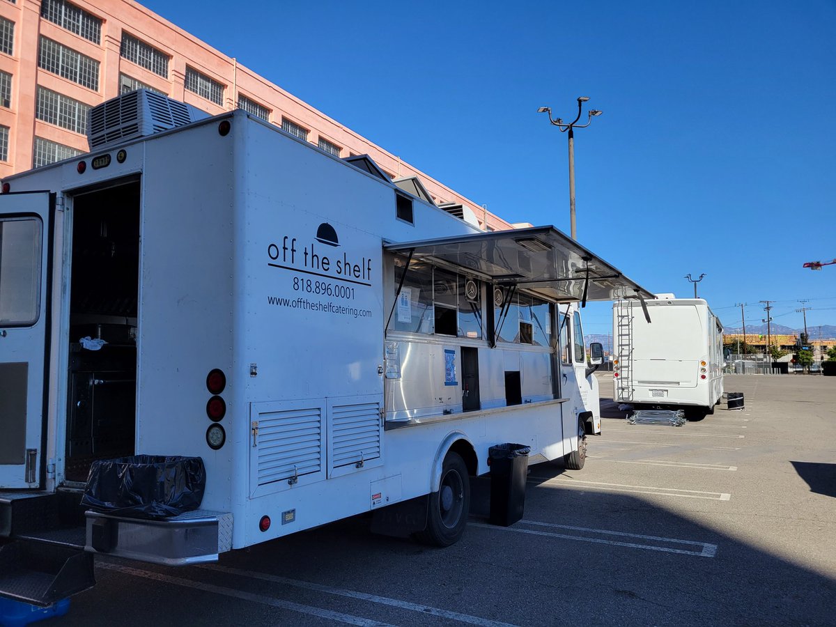 jon_torgerson's tweet photo. So, I may be short at times... but I don't get paid to take breaks... I'm lucky if I get more than a "5" on any given shift... I may be #catering, but they pay me to get the job done... so please, #setlife, be mindful of #servicetimes. I'm not just feeding you. #feedmycrew https://t.co/pjsyrAruGZ