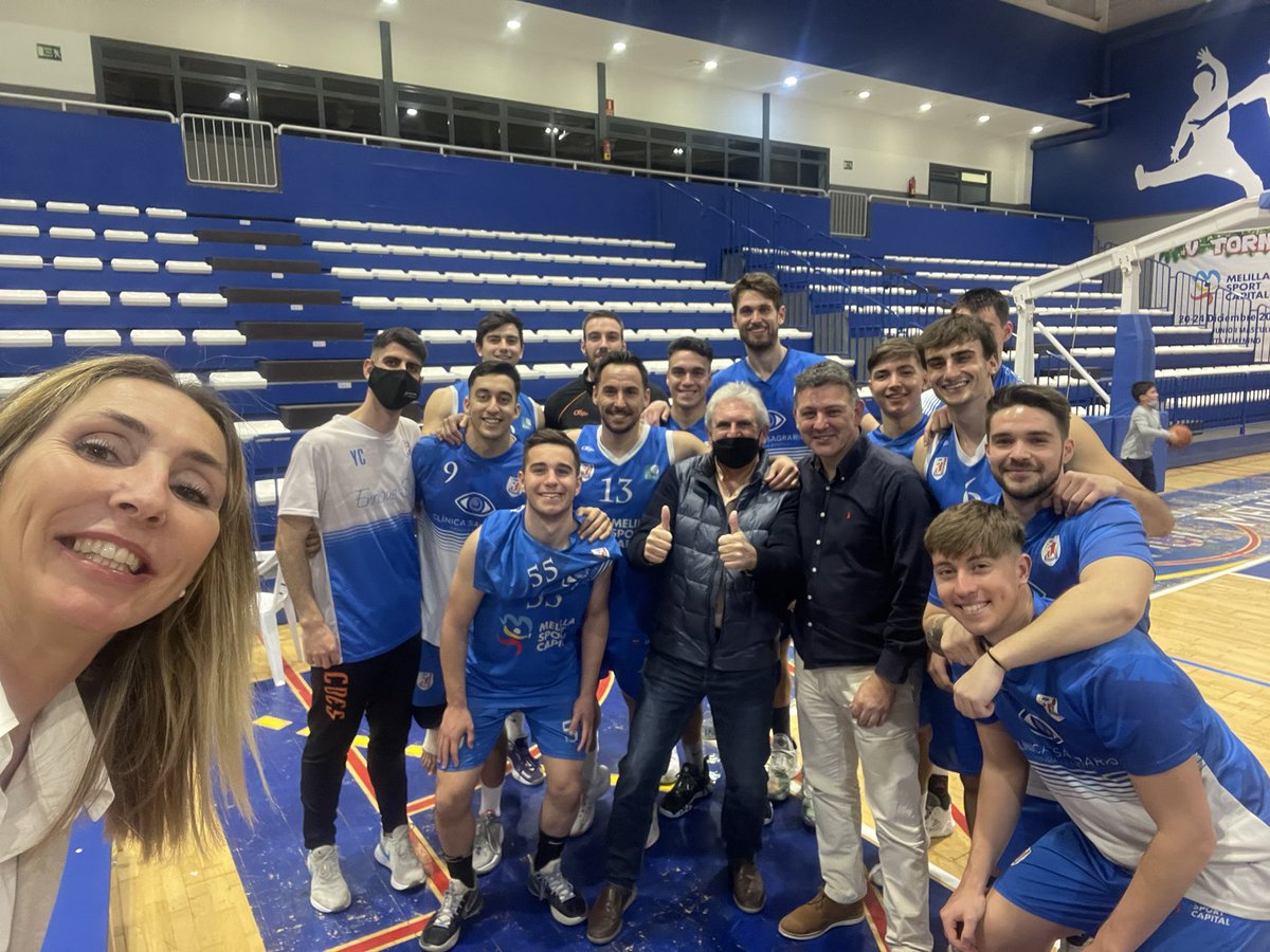 anamonicaro's tweet photo. Una más, orgullosa de mi equipo. 😃 https://t.co/WK68JepjPi