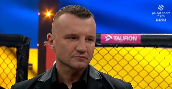 Sebinho93x's tweet photo. Krótkie i obrazkowe podsumowanie #FEN39
Pod względem sportowym - lewe zdjęcie
Pod względem beki - prawe zdjęcie https://t.co/DuOmD1zLZ6