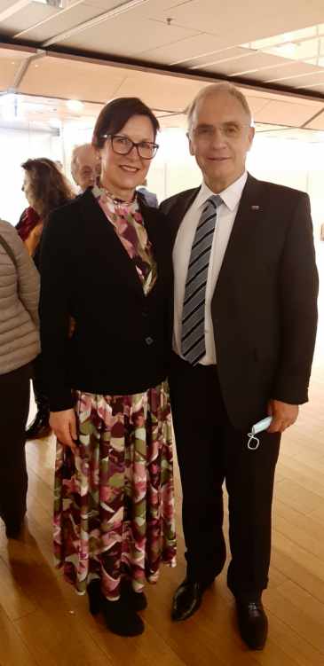 AKocjancic's tweet photo. Šopek domoljubnih utrinkov s Slavnostne akademije SDS ❤
@aleshojs @strankaSDS @
#33let #GradimoSlovenijo https://t.co/x5YYbVaCDS