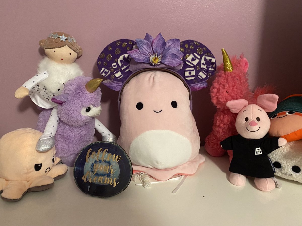 feltthemagic's tweet photo. hey fellas, rebranding this acc for my handmade ears business (yes, disney ears). here are slme of the ones i made, but im gonna go thru a deep clean of this acc now. feel free to unf 🙏🙏 https://t.co/dK0wDqhMPj