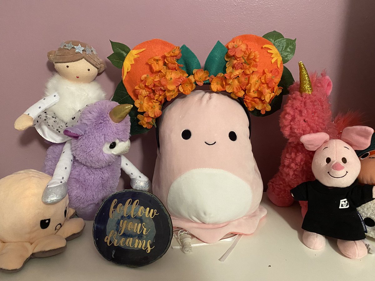 feltthemagic's tweet photo. hey fellas, rebranding this acc for my handmade ears business (yes, disney ears). here are slme of the ones i made, but im gonna go thru a deep clean of this acc now. feel free to unf 🙏🙏 https://t.co/dK0wDqhMPj