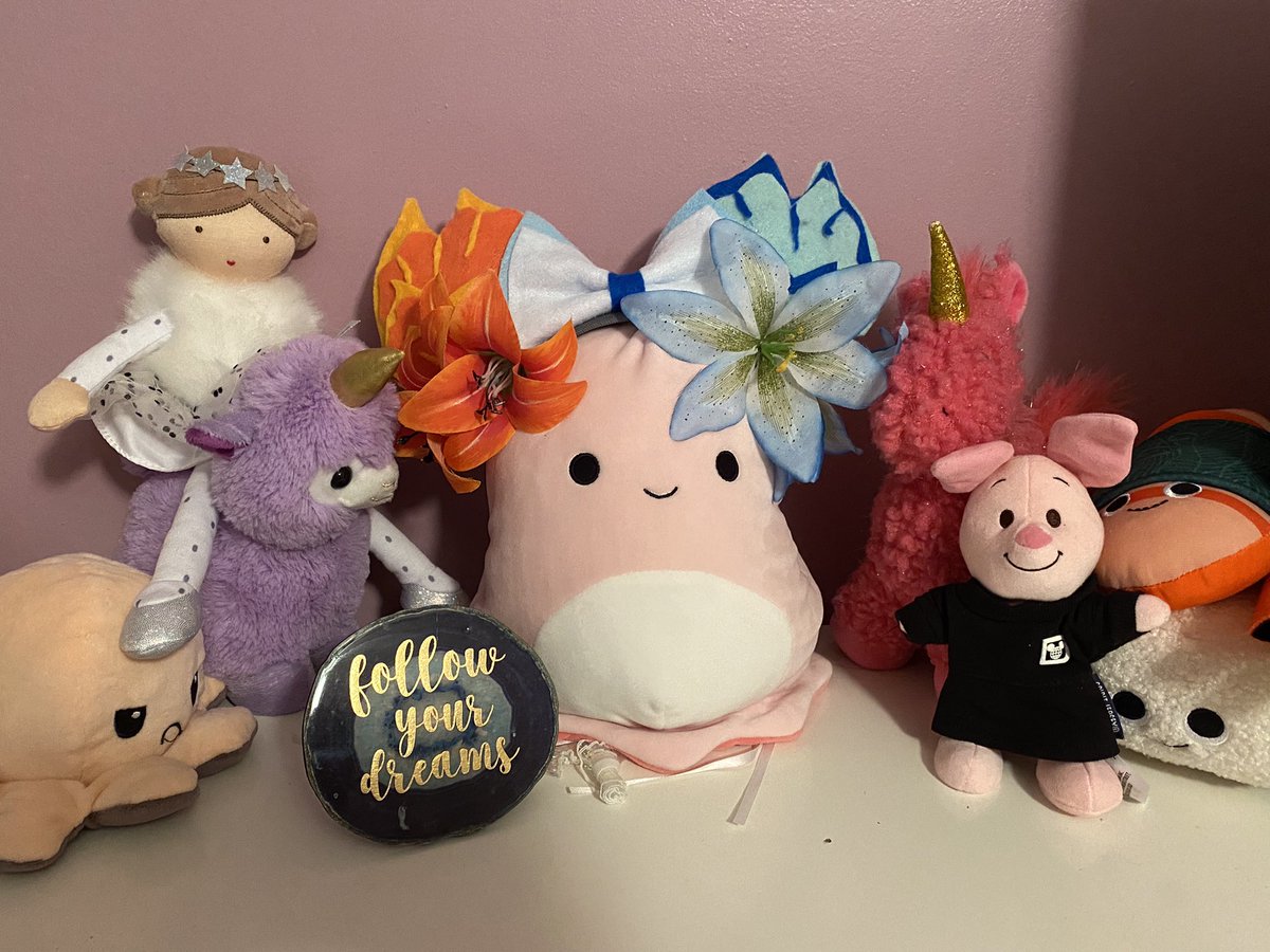 feltthemagic's tweet photo. hey fellas, rebranding this acc for my handmade ears business (yes, disney ears). here are slme of the ones i made, but im gonna go thru a deep clean of this acc now. feel free to unf 🙏🙏 https://t.co/dK0wDqhMPj