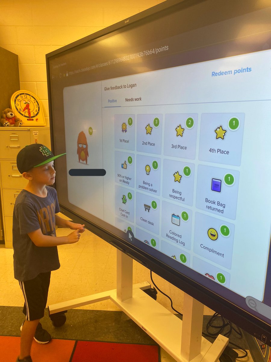 MrsSickelsClass's tweet photo. Students were so excited to use the Smart GX to check in with their morning Class Dojo points! @MrsSickelsClass @OESCHIEFS @CCPSTech https://t.co/dIjgtJofNR