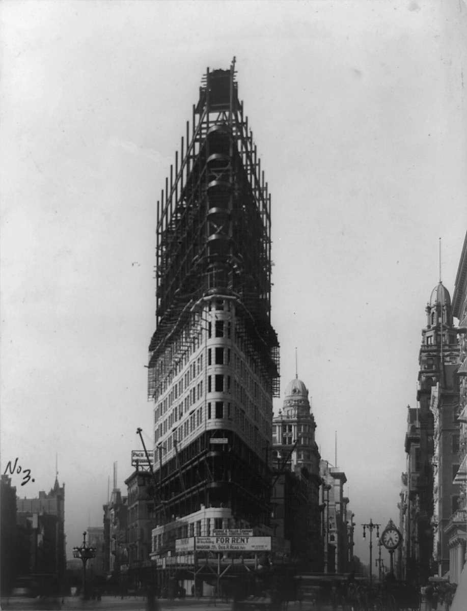 AllisonBTimmins's tweet photo. 1902. #postclock https://t.co/OsRKxQvLQc