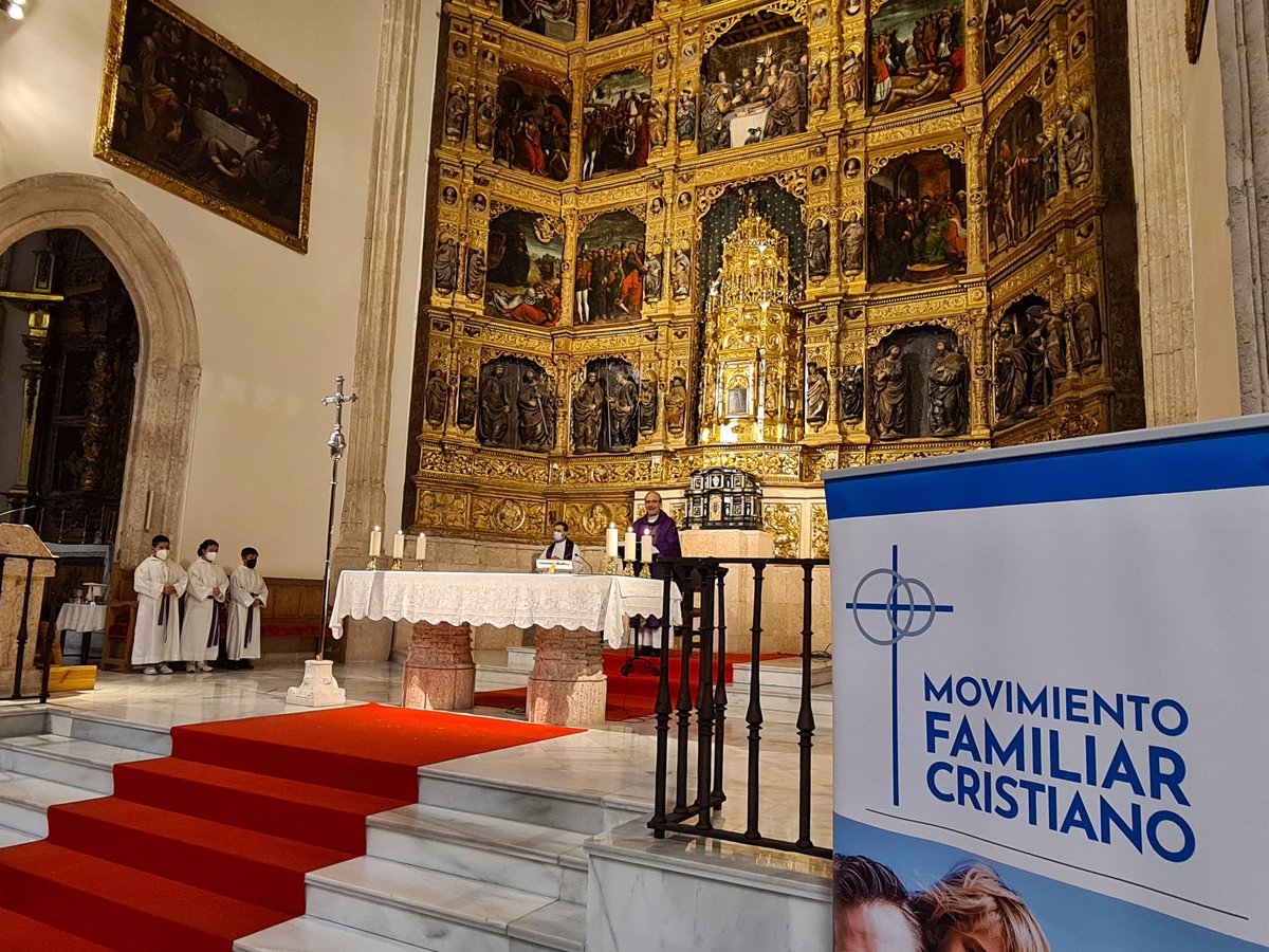 MFCTOLEDO's tweet photo. Terminamos el Retiro con la Celebración de la Eucaristía en la que se han integrado dos matrimonios al MFC. Damos gracias a Dios por esta jornada en familia. https://t.co/hxPpIzBSp5