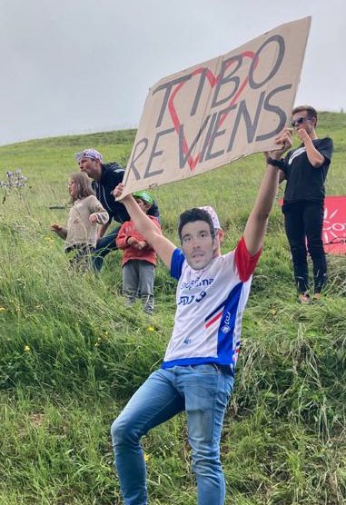 En juillet dernier c'était un appel, c'est désormais une réalité !
<a href="/ThibautPinot/">PINOT Thibaut</a> est de retour ! 🥰