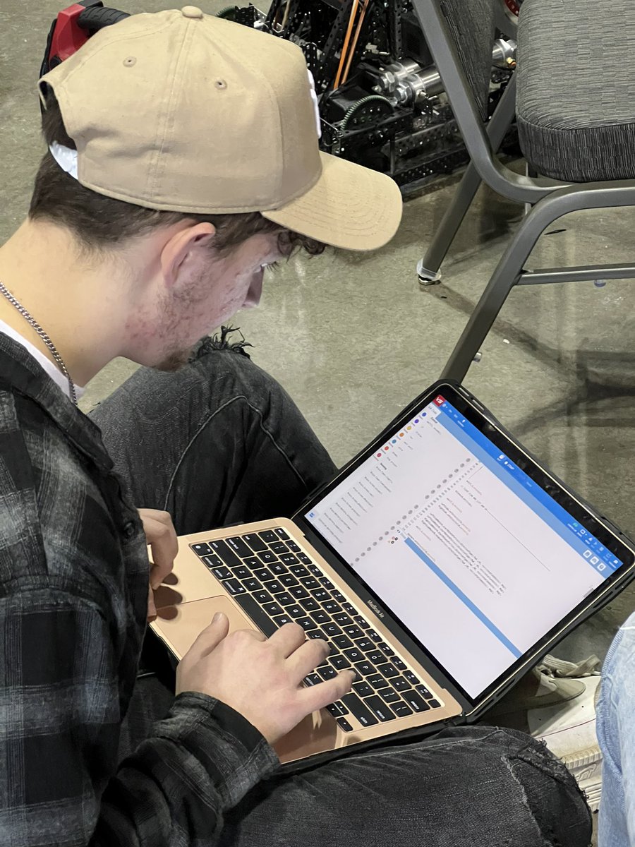 deisel68's tweet photo. A great job to the Rebel Robotics Teams today. They lost in the elimination round this afternoon, but I’m super proud of their performance! #WellDone #mycrcs @RalstonK @feefifofum74 https://t.co/609UCZYPGF