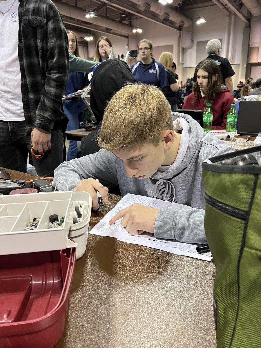 deisel68's tweet photo. A great job to the Rebel Robotics Teams today. They lost in the elimination round this afternoon, but I’m super proud of their performance! #WellDone #mycrcs @RalstonK @feefifofum74 https://t.co/609UCZYPGF