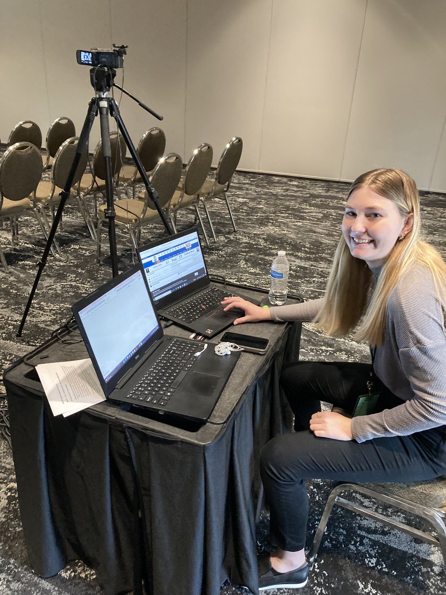 MURSBM's tweet photo. Intern Highlight of the Day: Anna Schneider, Senior.

Anna is currently serving as the Digital Media Intern with @MVCsports. She’s responsible for creating graphics and cutting audio/video for social and web use during #ArchMadness and #HoopsInTheHeartland.

#TheValleyRunsDeep https://t.co/csdFMcytFF