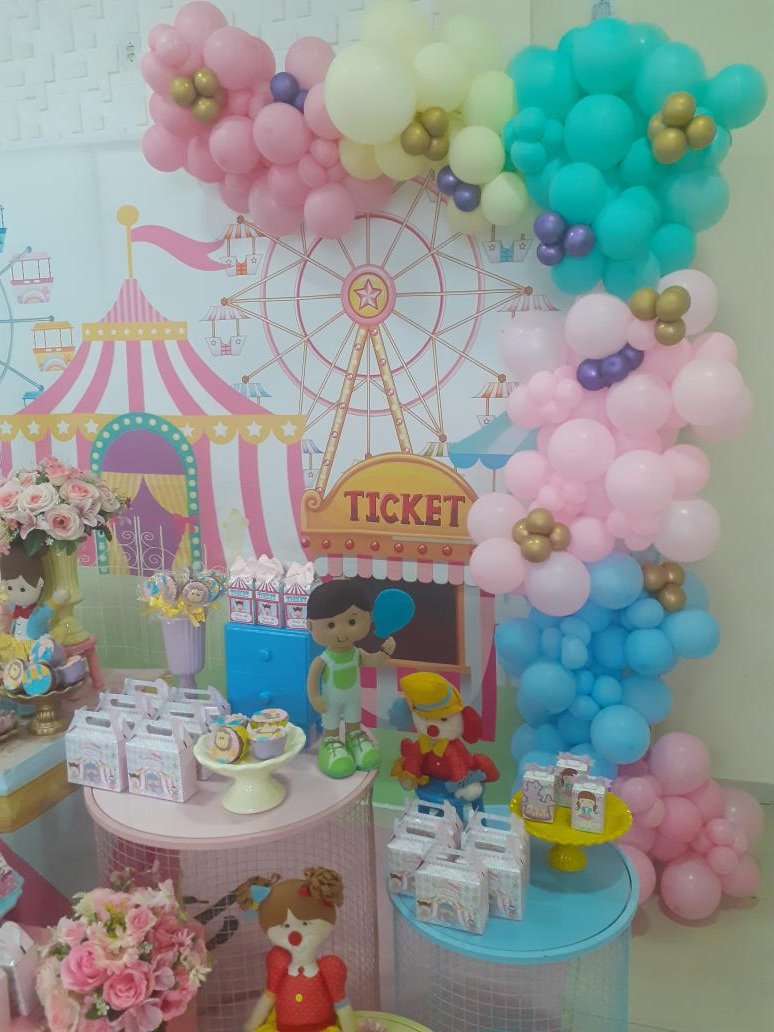 bysaviobaloes's tweet photo. Circo Rosa, produção linda 🎪💞

By sávio balões https://t.co/9iVp7bhyz3