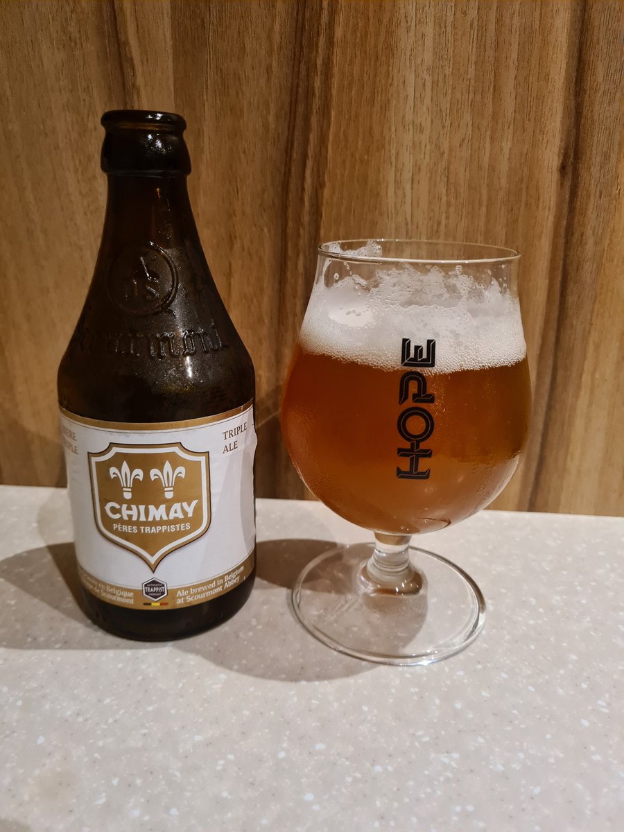 DramsNot's tweet photo. #SaturdayNighySip #Round2
A lovely drink. Doesn't taste like it's 8% #TripleAle https://t.co/lLIM2zrxBf