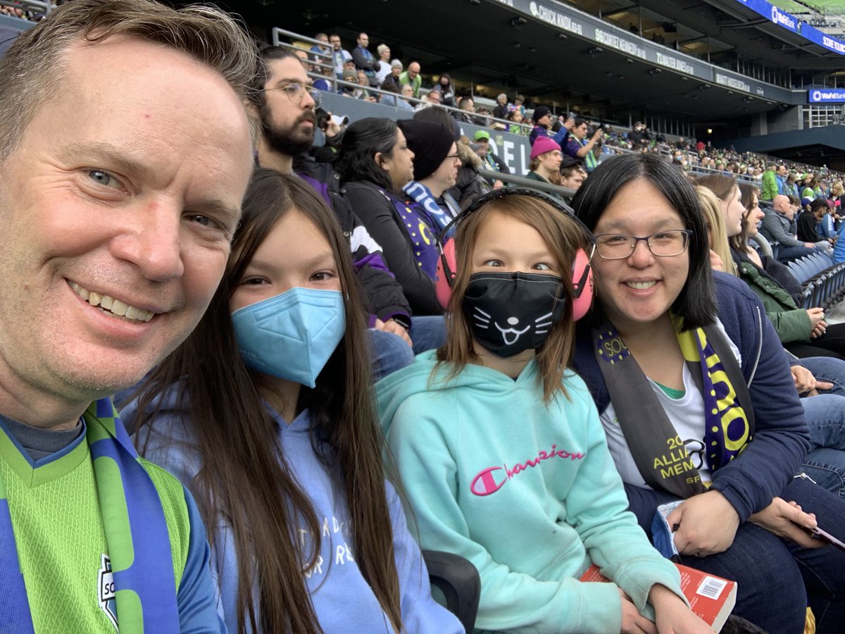 cj_wong's tweet photo. Two match day ball presenter alums in attendance today. Let’s go @SoundersFC! #SounderMatchDay #EBFG
 @johnmorrisonmd https://t.co/DL9qHfoRP6
