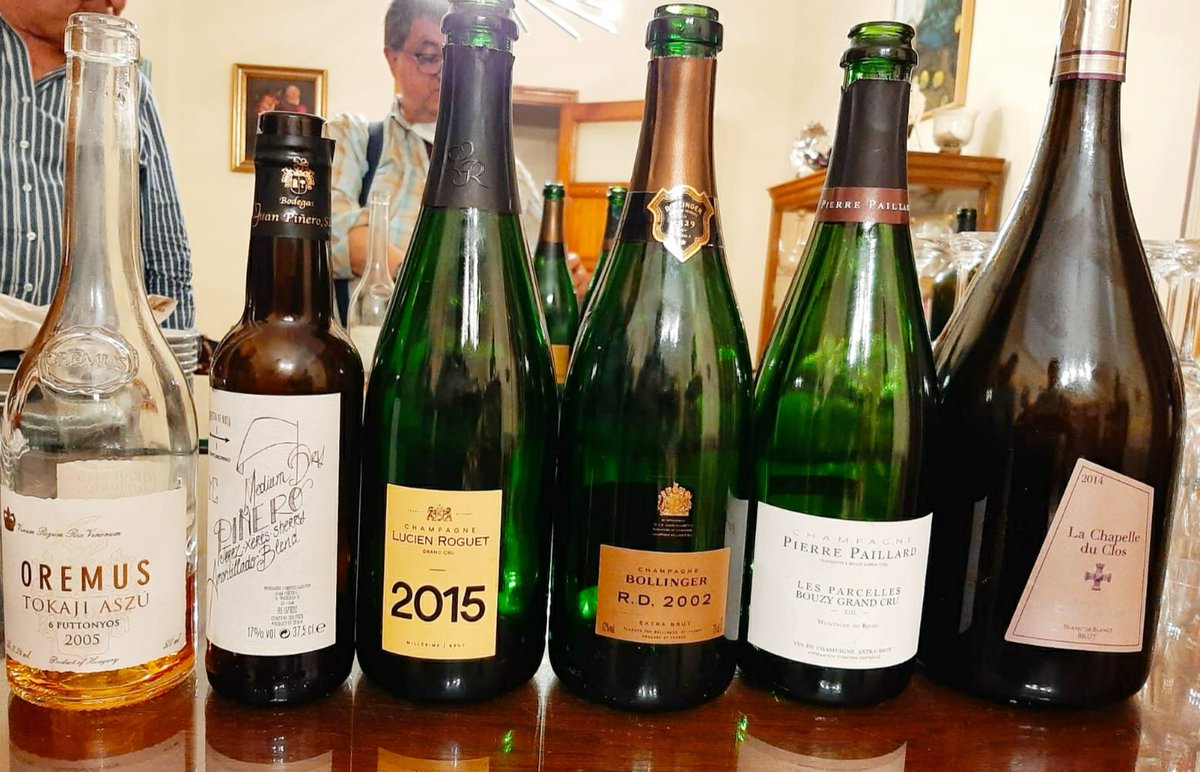 Clubdevinoses's tweet photo. Y necesitamos estos vinos para terminar la cena top de nuestro Chef Manuel Redal. Fue el viernes 11 de marzo de 2022 https://t.co/2F4gmWaeXD