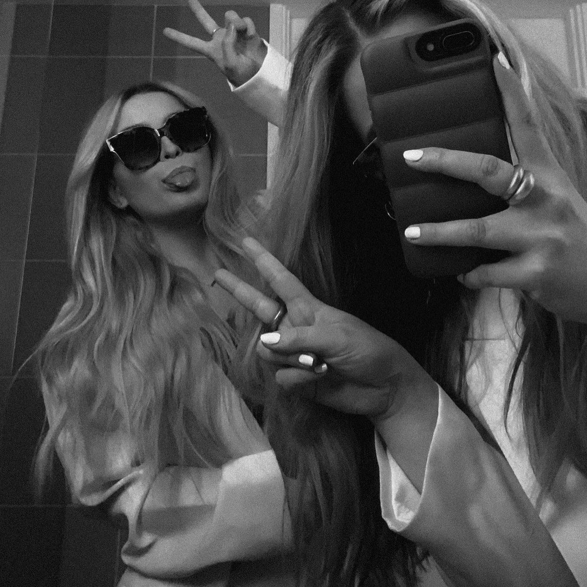 valentina tweet media