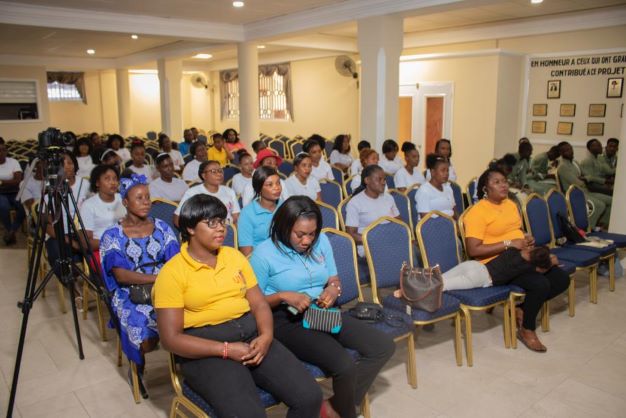 clarensrenois's tweet photo. UNIR-Femmes : nord et nord-est en formation. Nous rassemblons, nous Unissons pour Haiti! Bravo mesdames! https://t.co/4mjlmdBHKz