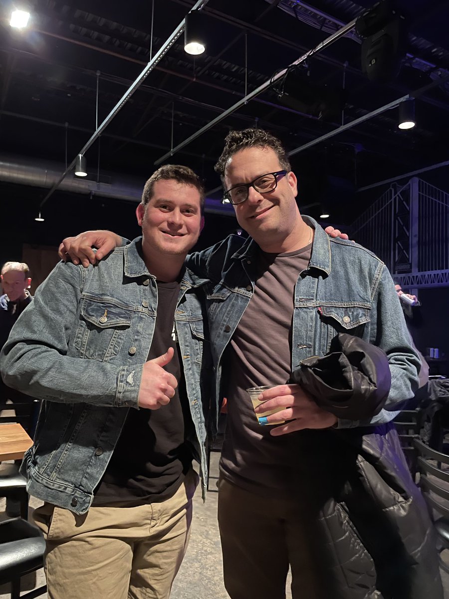 ImVelm's tweet photo. Sweet jacket 🔥🔥 @joederosacomedy https://t.co/OccvWMgkor