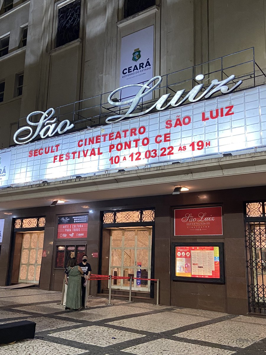 PontoCE's tweet photo. Última noite do Ponto.CE no @CineteatroSL 🔥 O Festival Ponto.CE XIV foi aprovado pela Lei Estadual de Incentivo à Cultura - Edital Mecenas do Ceará, e conta com apoio institucional do Governo do Estado do Ceará. Agradecimento: Coca-Cola. Realização: Bandeira R. e DMusic Shows https://t.co/o0JKUUNMAe