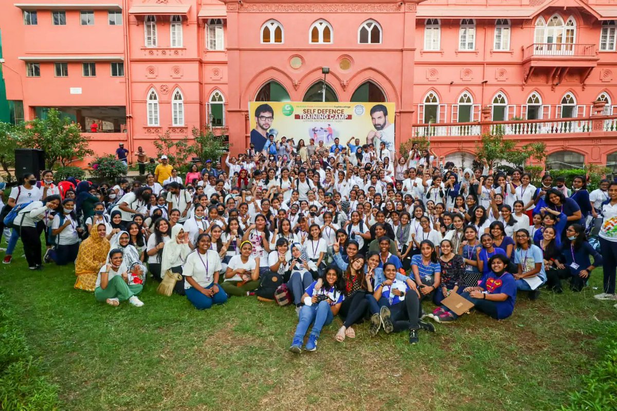 nowdurga's tweet photo. Awareness! Assessment! Action!
#GoGreenयुवा organised a successful self-defence training camp in Sophia college quadrangle on Friday, 11.3.22.
Thankyou, Chief @AUThackeray for the inspiration; Big up, Mr. Mehul Vora ji &amp; team.

#HitLikeAGirl #FierceAndFemale #BreakTheBias https://t.co/7RQ4wSbxU5