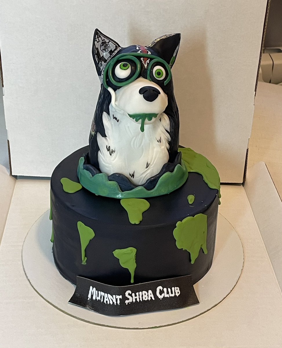 @UsmaNoah <a href="/MutantShibaClub/">Mutant Shiba Club</a> Shiba cake! 
I made it with the help of mastic 
My mother have a small business
I hope you gonna like it💖