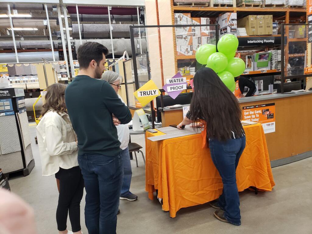 fig56's tweet photo. Matt driving window leads and new flooring specialist Kayla driving flooring measures with a PK! Team 0530 on it! https://t.co/MNiOoplGsX
