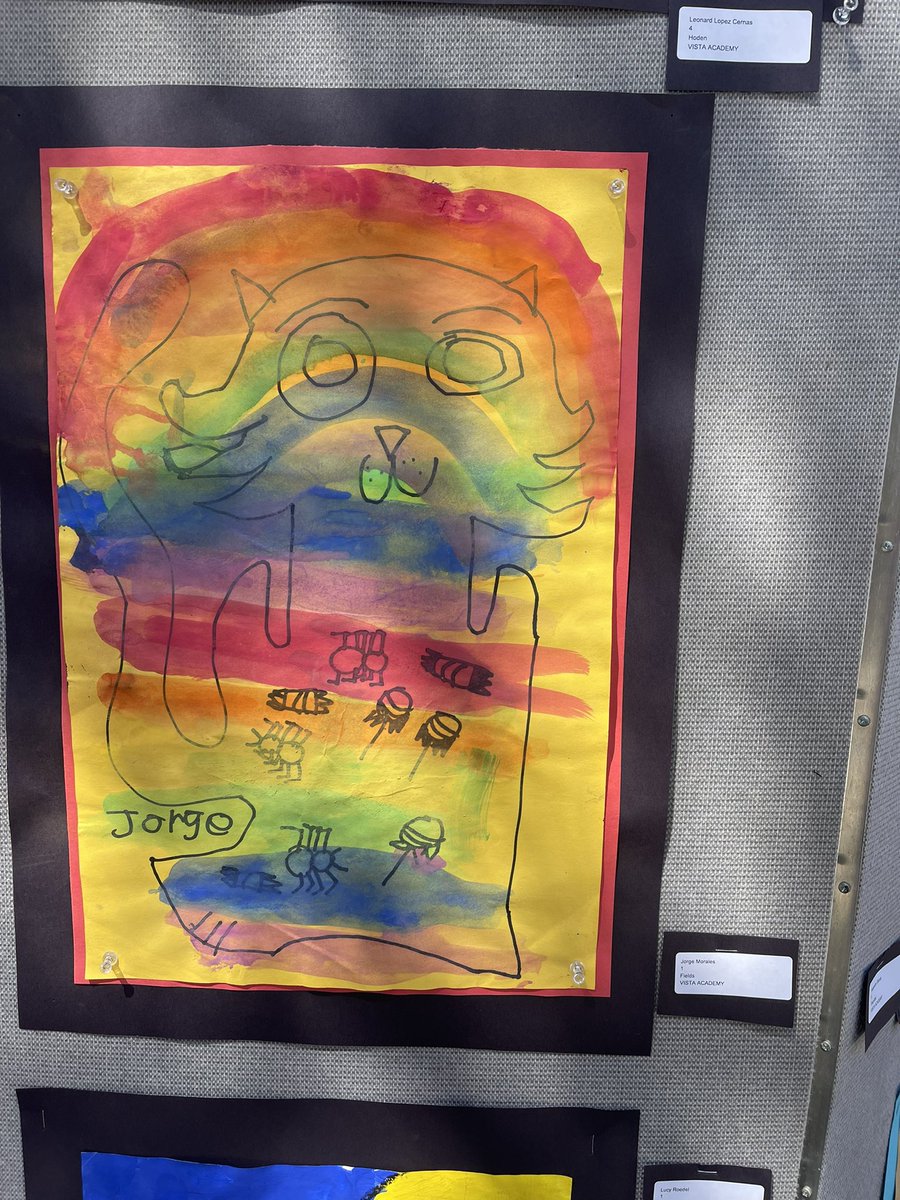 MrsArmenta7's tweet photo. Did you see all the amazing art work at the Festival of the Arts? Way to go @VistaAVPA students! https://t.co/PqfzP0VgfP