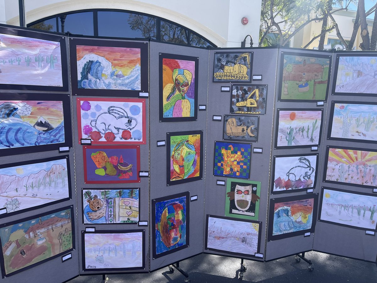 MrsArmenta7's tweet photo. Did you see all the amazing art work at the Festival of the Arts? Way to go @VistaAVPA students! https://t.co/PqfzP0VgfP