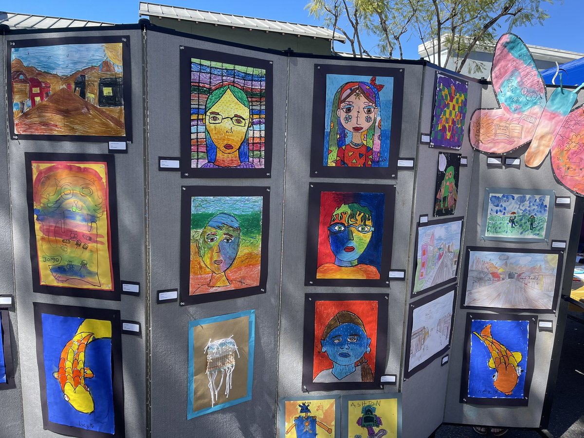 MrsArmenta7's tweet photo. Did you see all the amazing art work at the Festival of the Arts? Way to go @VistaAVPA students! https://t.co/PqfzP0VgfP