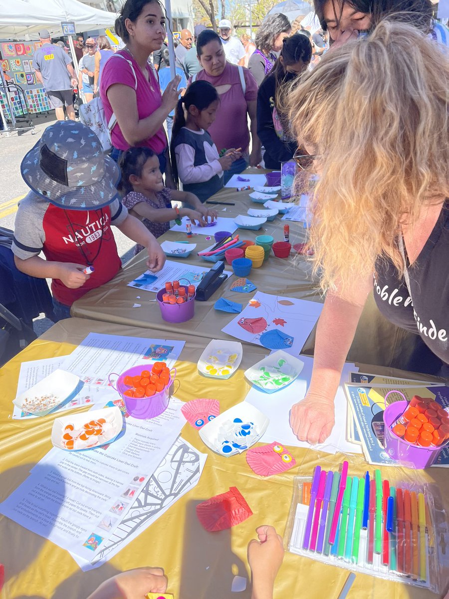 MrsArmenta7's tweet photo. Did you see all the amazing art work at the Festival of the Arts? Way to go @VistaAVPA students! https://t.co/PqfzP0VgfP