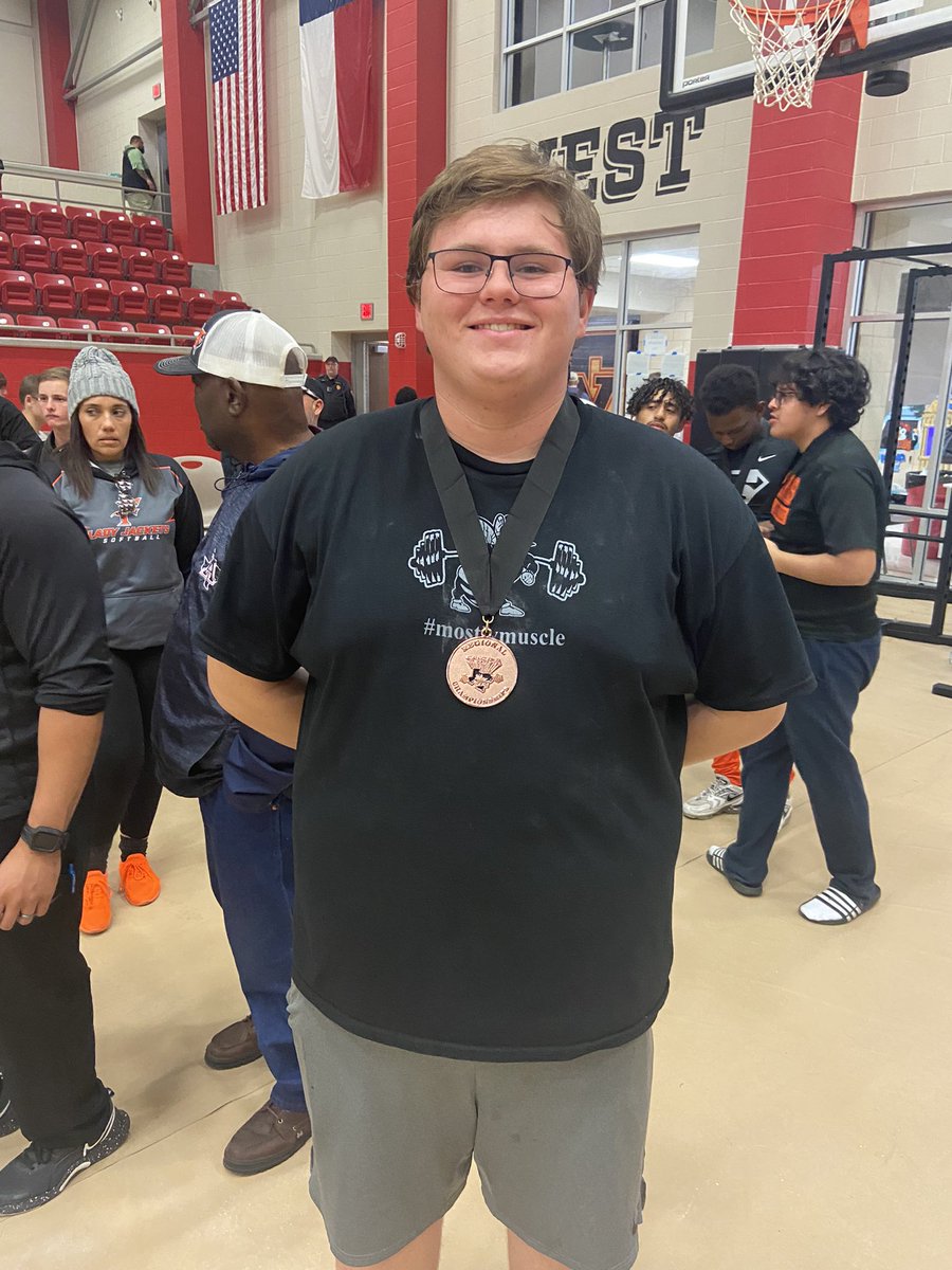 GHSstrong's tweet photo. 5th Place at Regional Meet! @GatesvilleISD @RickeyPhillip12 @FightinHornets @GHornetBaseball @SwarmGV https://t.co/a8kWdo1WxK