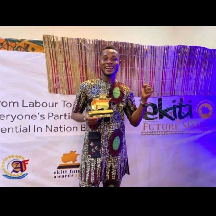 MICHAELSEGZY's tweet photo. I am super excited to have clinched the prestigious Ekiti Future Award (@theefusa) Prize for Education. This is another milestone, a win dedicated to those who believe so much in me, my career, and education.

1/3 https://t.co/sL9fsrxG0x